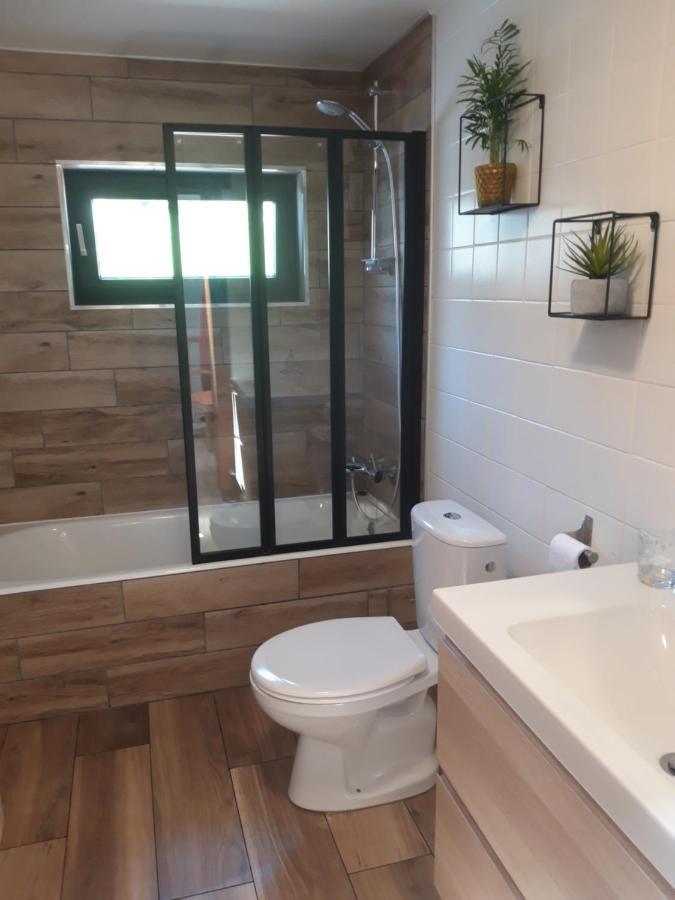 B&B Chez Fouchs - Chambre D'Hotes Dun-sur-Meuse Стая снимка