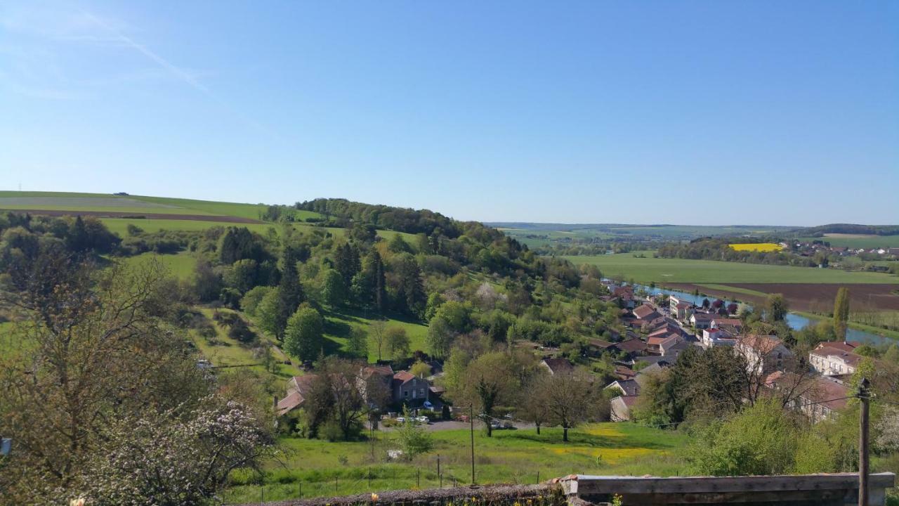 B&B Chez Fouchs - Chambre D'Hotes Dun-sur-Meuse Екстериор снимка