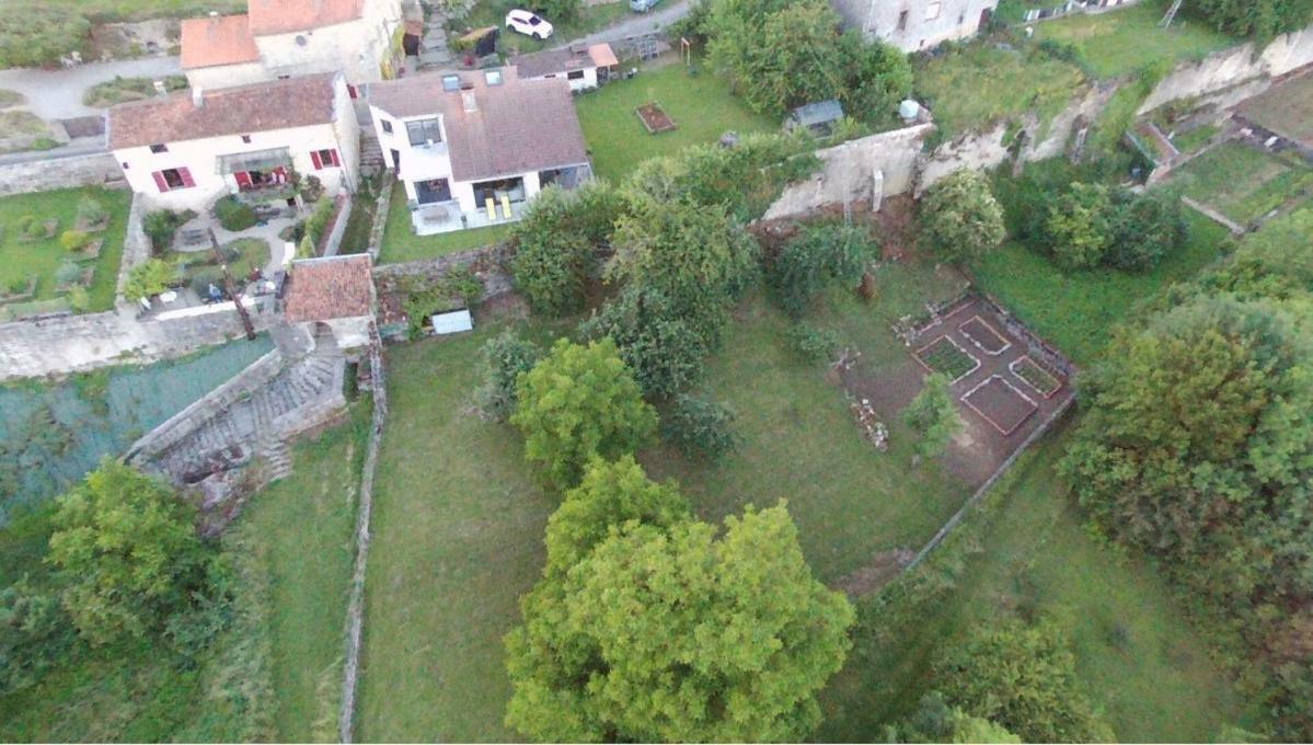 B&B Chez Fouchs - Chambre D'Hotes Dun-sur-Meuse Екстериор снимка